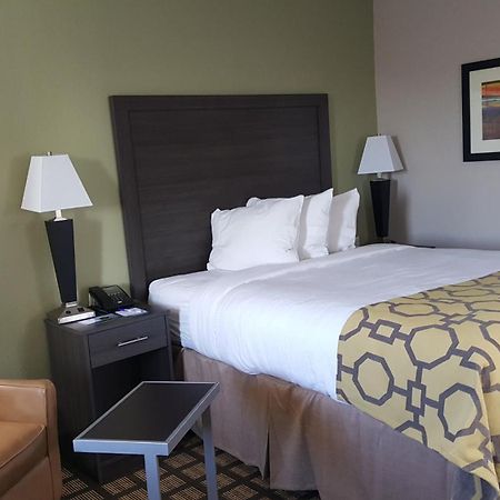 Baymont By Wyndham Clarksville Exterior photo